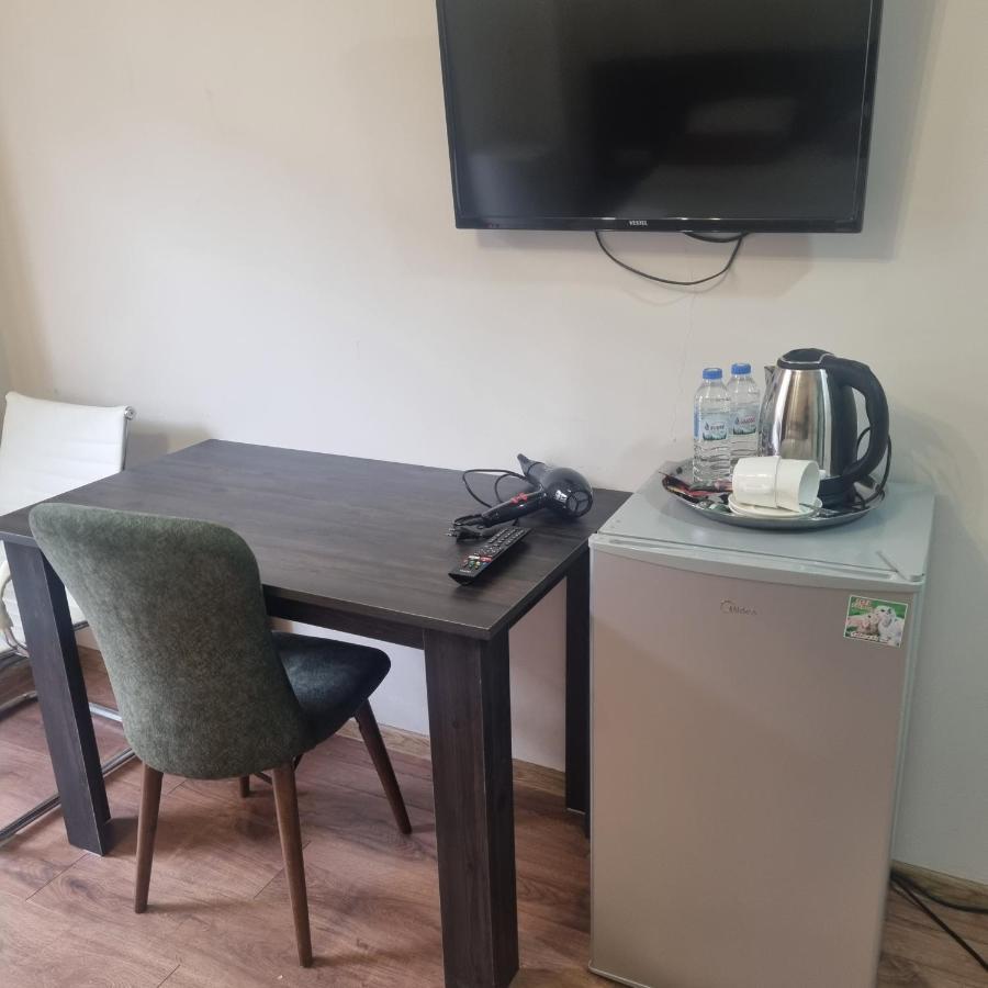 Mahali Hotel Батумі Екстер'єр фото
