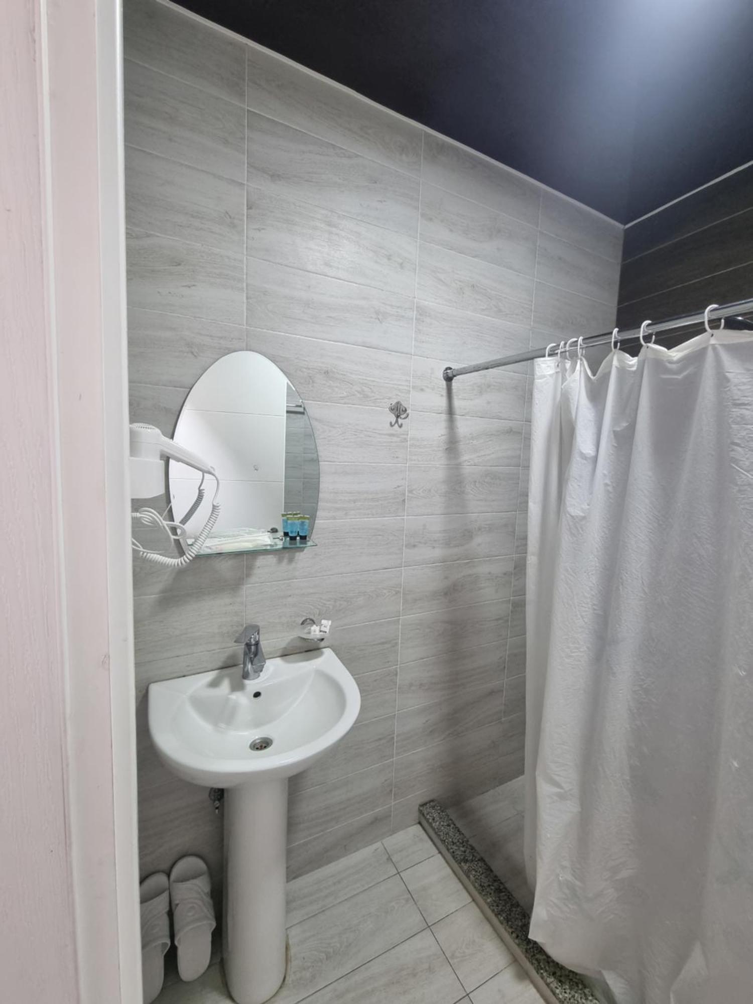 Mahali Hotel Батумі Екстер'єр фото