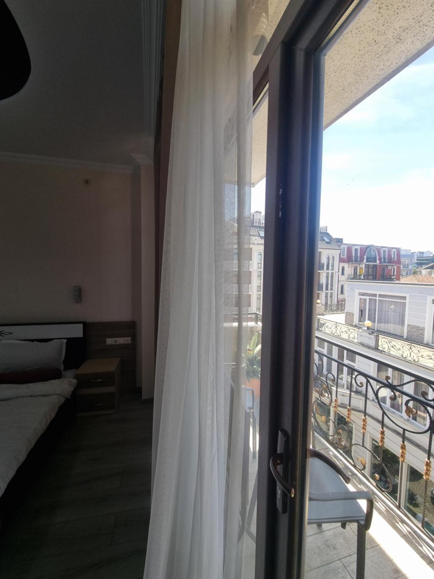 Mahali Hotel Батумі Екстер'єр фото