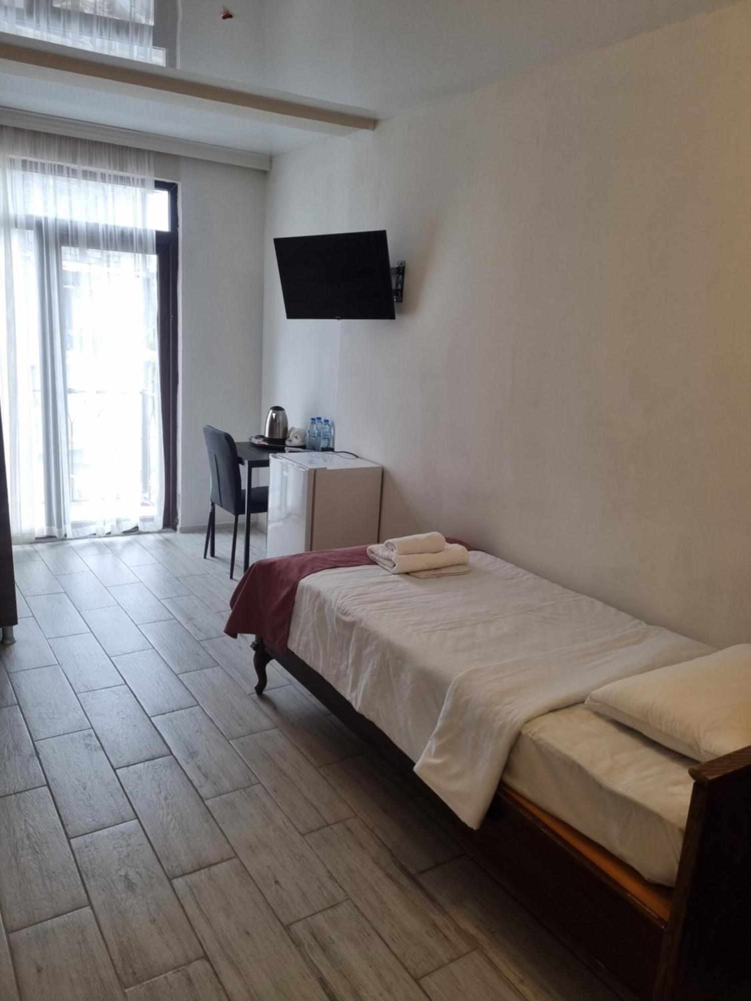 Mahali Hotel Батумі Екстер'єр фото