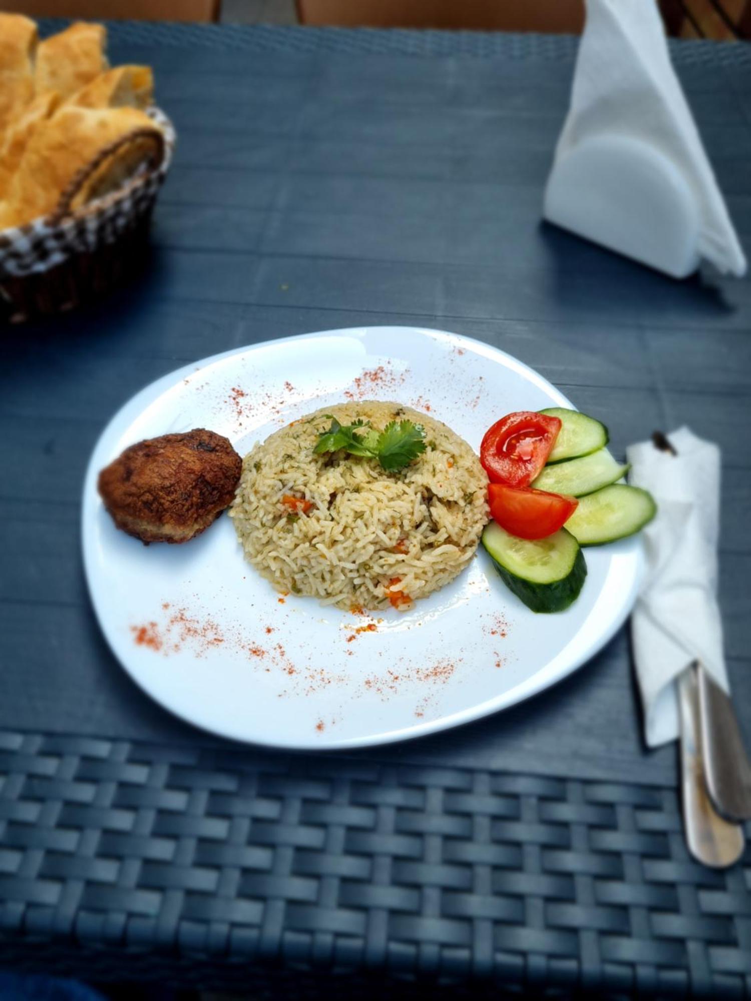 Mahali Hotel Батумі Екстер'єр фото