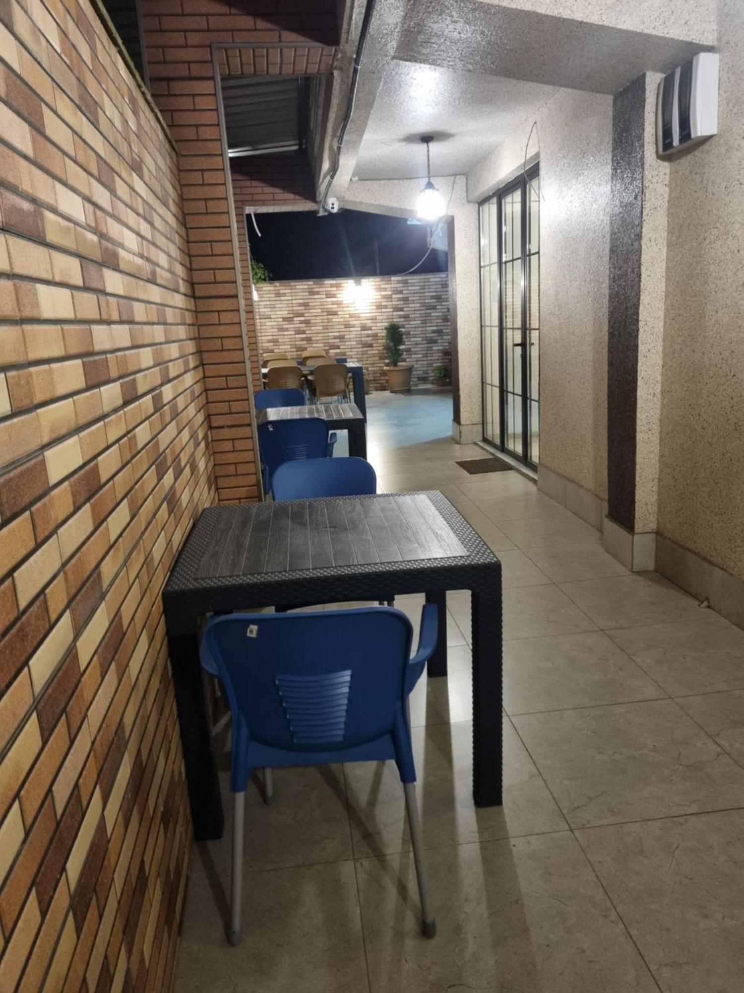 Mahali Hotel Батумі Екстер'єр фото