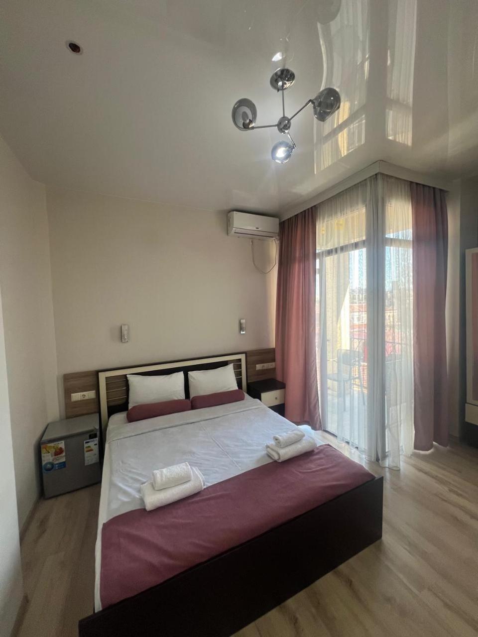 Mahali Hotel Батумі Екстер'єр фото