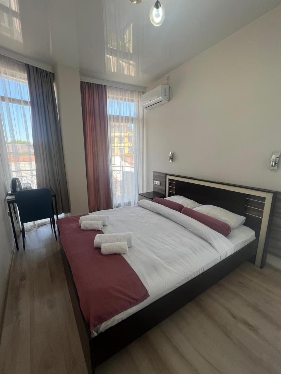 Mahali Hotel Батумі Екстер'єр фото