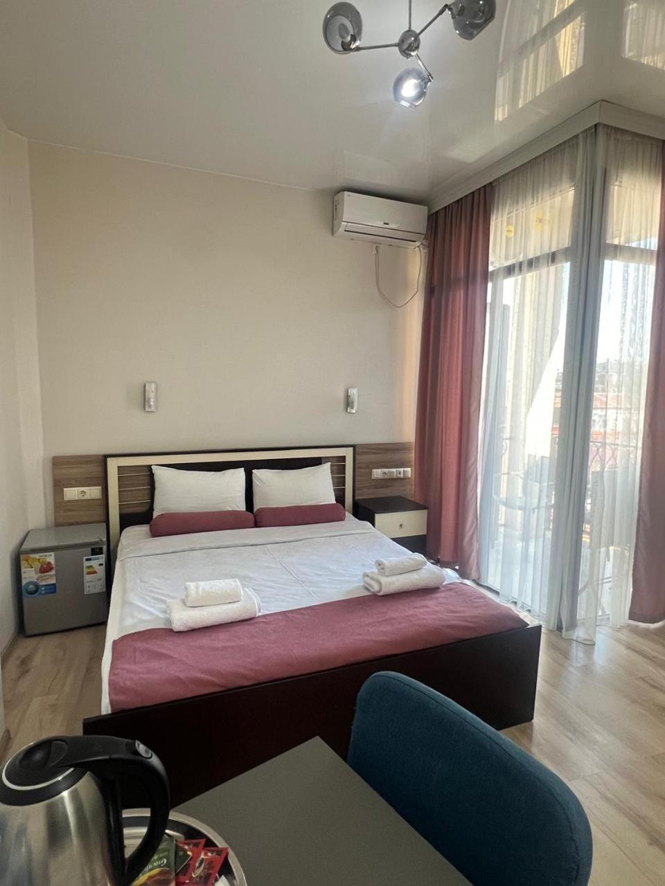 Mahali Hotel Батумі Екстер'єр фото